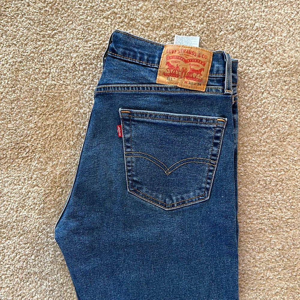 Levi’s 511 medium wash like new